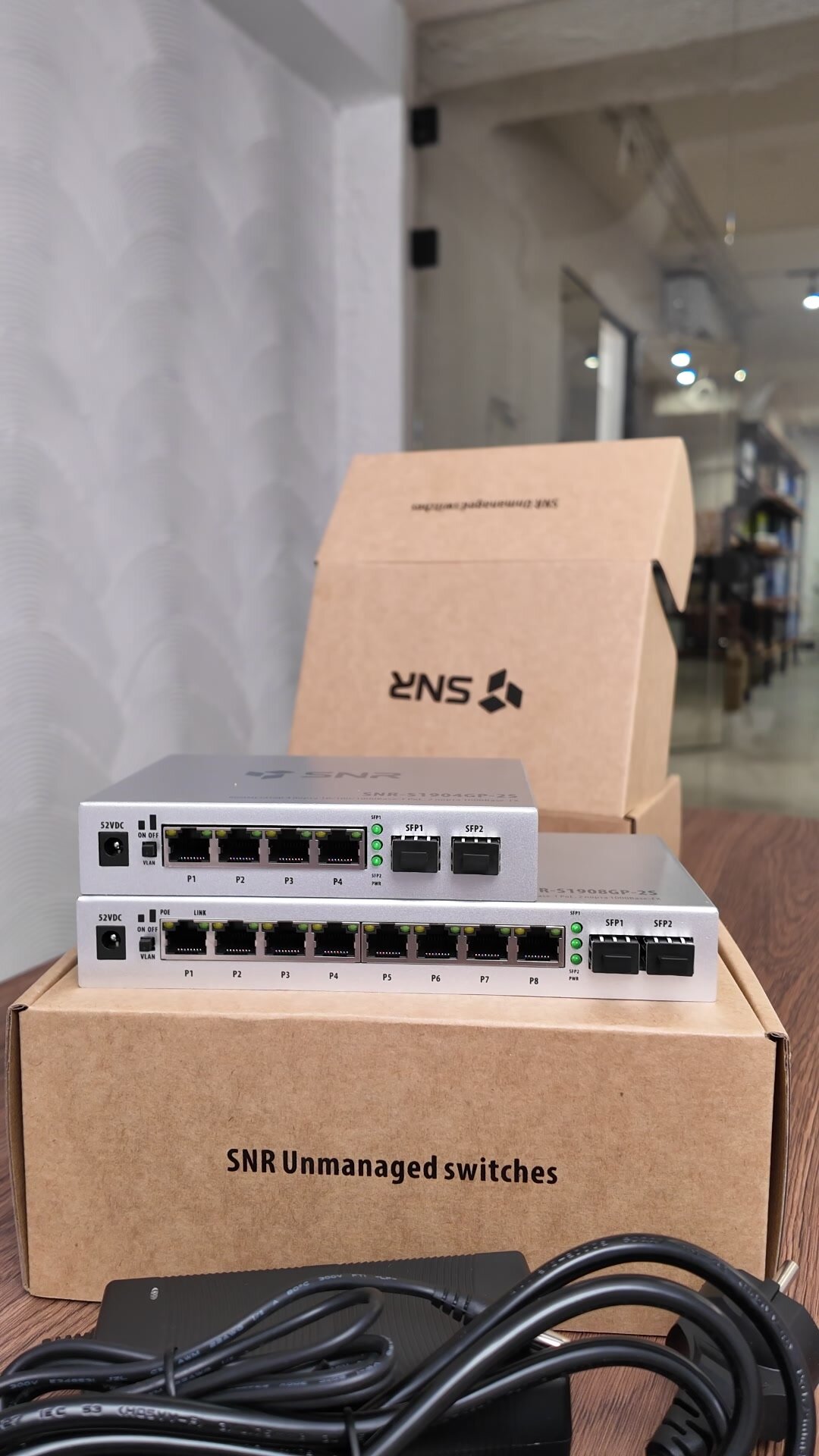 Неуправляемый POE коммутатор SNR-S1904GP-2S — фото 1