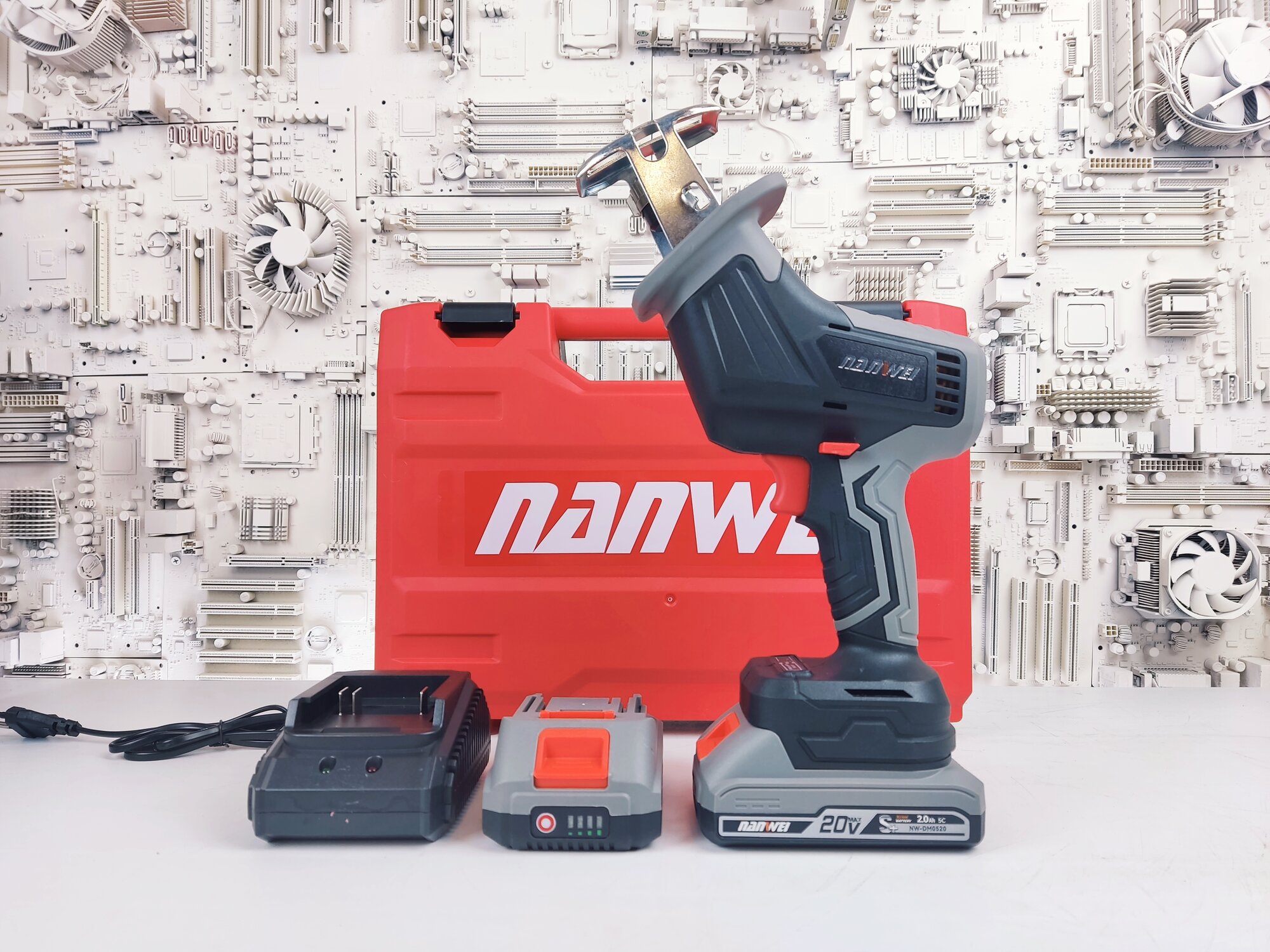 Сабельная пила Nanwei NW-RS5012-2 с 2 аккумуляторами бесщеточный двигатель