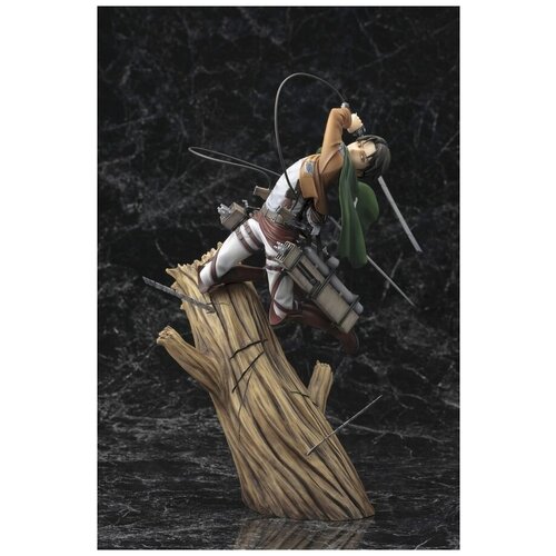 Фигурка Леви Аккерман - Атака на Титанов (Attack On Titan: Levi) на дереве, лицензия