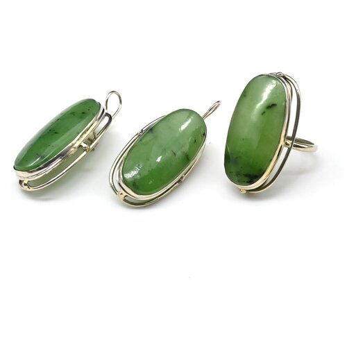 Комплект бижутерии Радуга Камня: кольцо, серьги, нефрит, размер кольца 19, зеленый