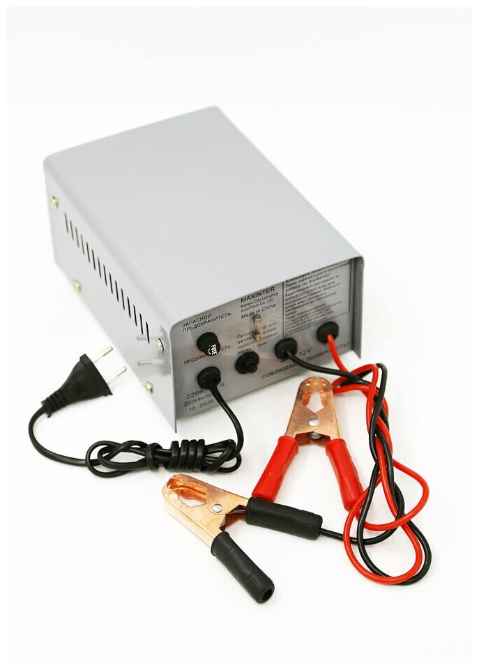 Зарядное 10А устройство для аккумуляторов (АКБ 12В до 100 Ач) PLUS-10A MAXINTER