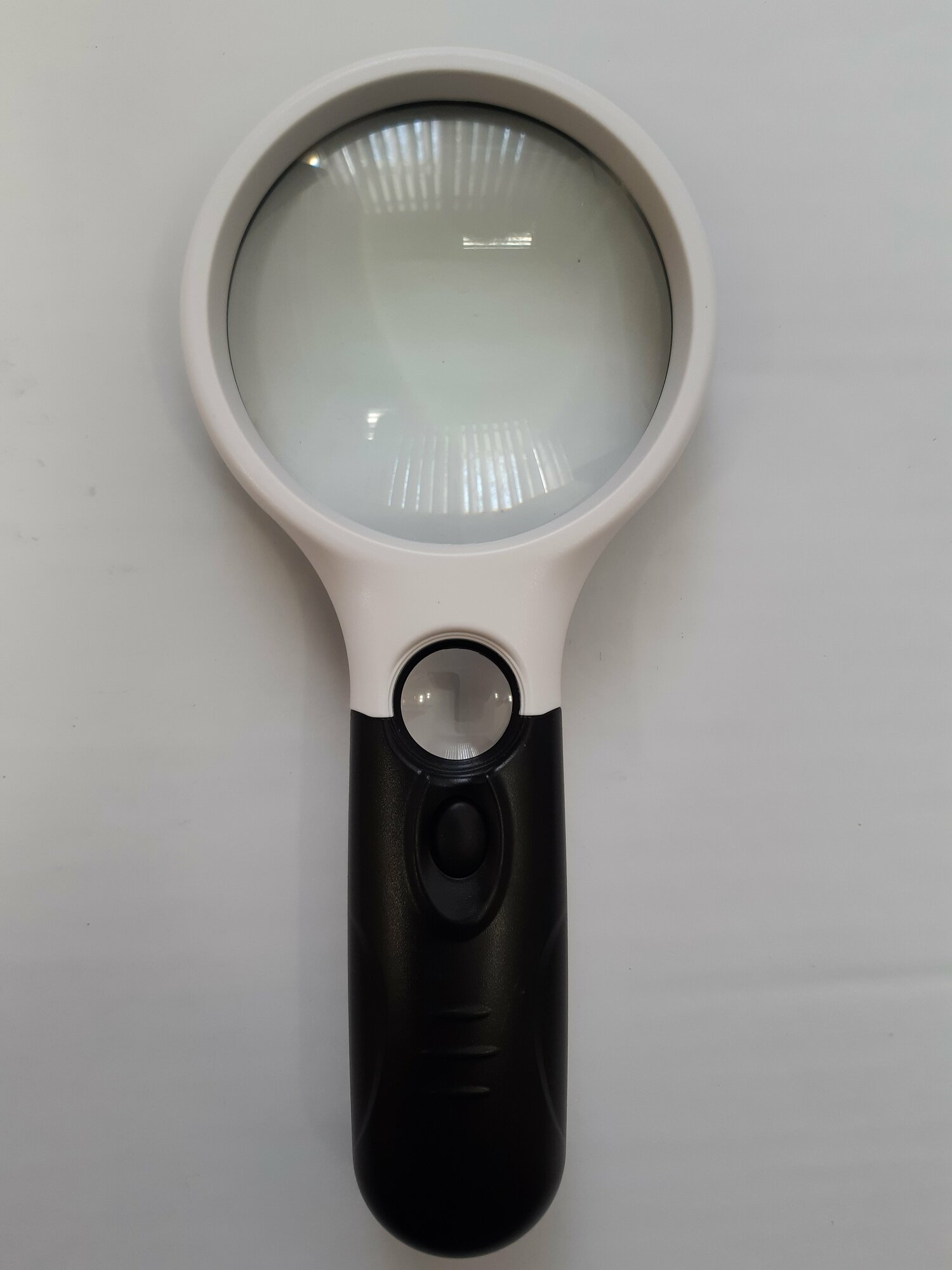 Лупа LP-6902A 2 линзы с подсветкой+батарейки 3шт. ААА