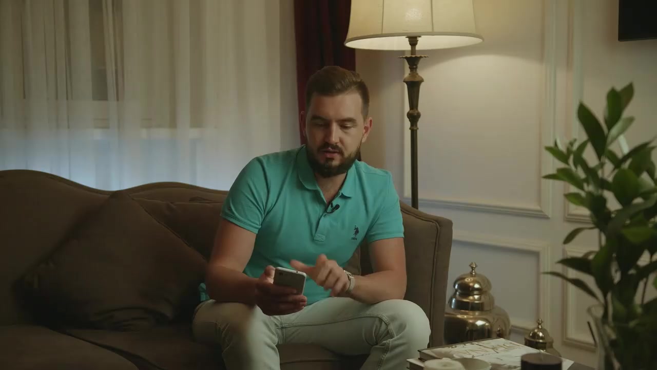 Умная лампочка Е27 Груша 8,5W 2700-6500К RGBW Wi-Fi SmartHome управление голосом/смартфоном, с изм. цвета и темп, диммируемая Gauss — фото 1