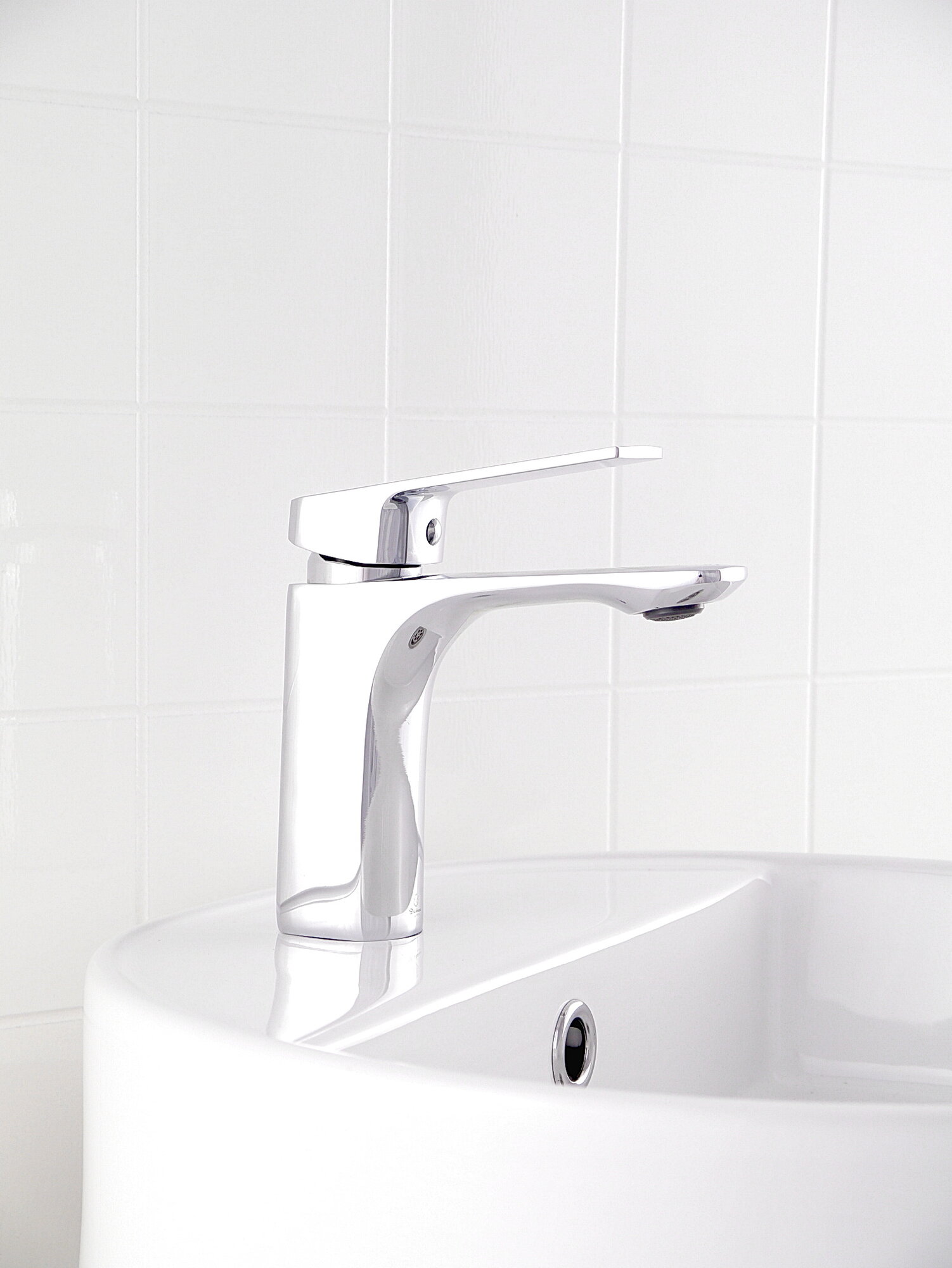 Смеситель для раковины Diadonna, латунь, одно рычажный, аэратор, керамический картридж — фото 1