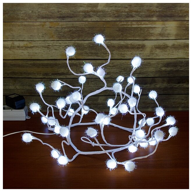 Kaemingk Гирлянда Снежные шарики 48 холодных белых LED ламп 1.2 м 483711