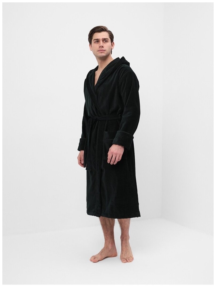 Махровый мужской банный халат с капюшоном и поясом. - фотография № 2
