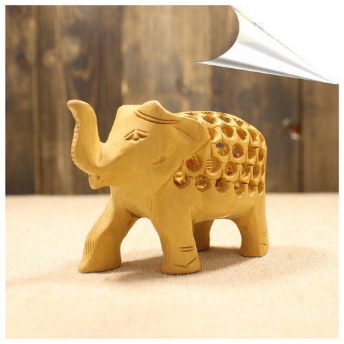 Слон дерево