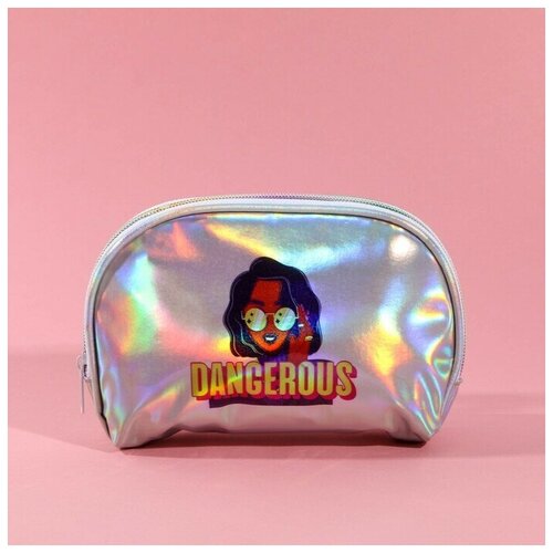 фото Косметичка серебряный нет бренда