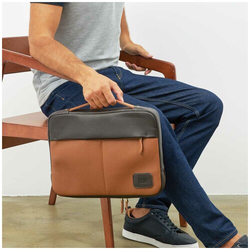 Кожаный чехол - сумка J. Audmorr для Ноутбука до 14 (размерами до 340 х 240 мм), с двумя карманами на молнии с ручкой, Bute Bag Spice