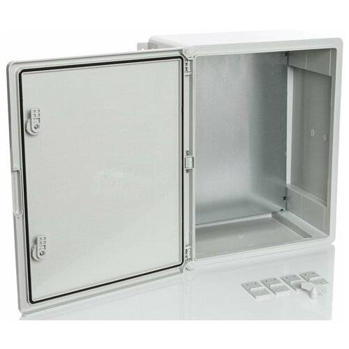 PP3007; Пластиковый шкаф с непрозрачной дверцей и монтажной панелью, IP65 (400х500х240)