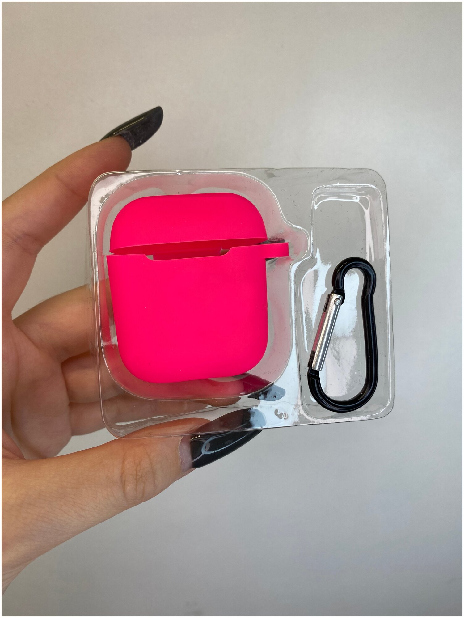 Силиконовый чехол с карабином для AirPods 1/2 ярко-розовый