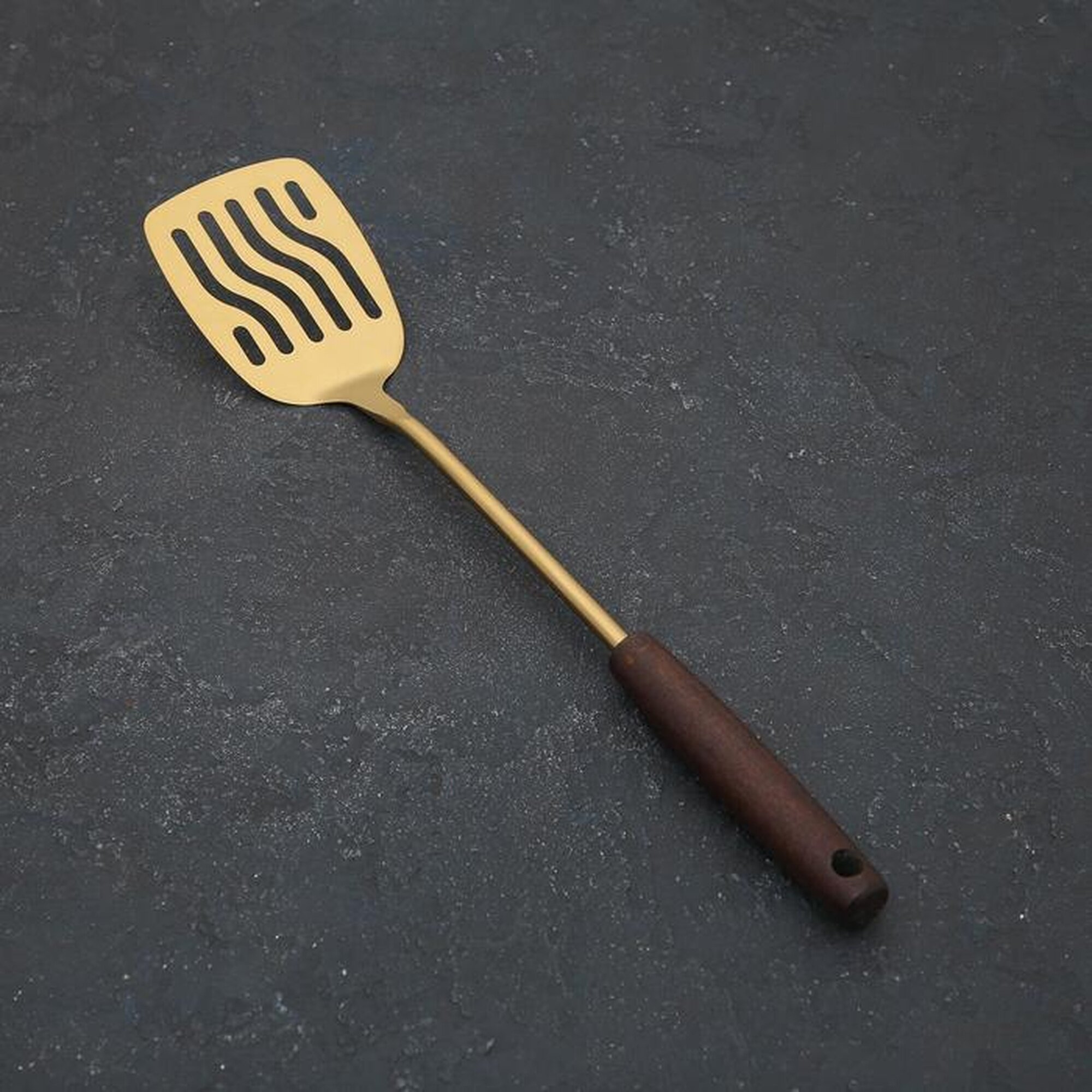 Лопатка из нержавеющей стали с отверстиями «Прайм» h=395 см цвет металла золотой