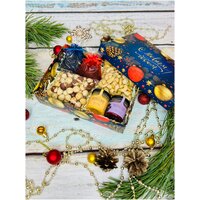 Подарочный набор "Новогодние игрушки", орехи, мёд-суфле, чай