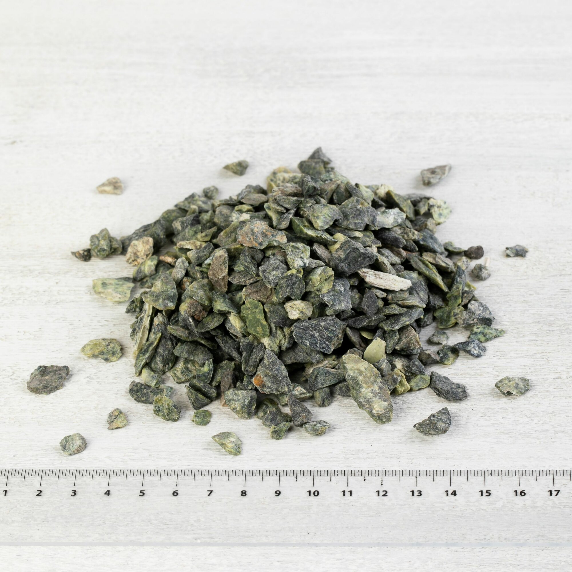 Змеевик серпентинит 5-10 мм 5 кг (379). Каменная крошка декоративнй грунт