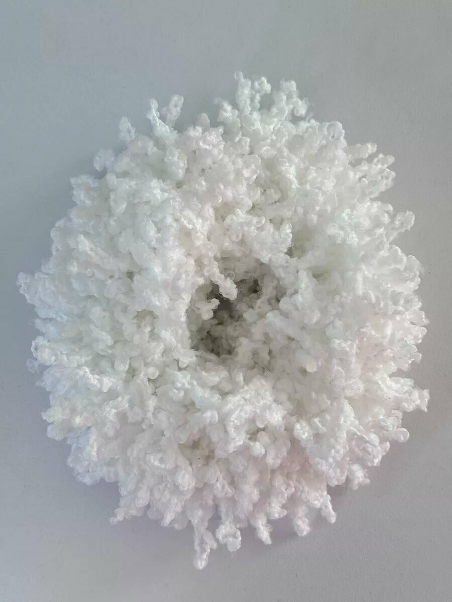 Резинка для волос, под хиджаб/платок, велюр, белая, диаметр 12 см — фото 1