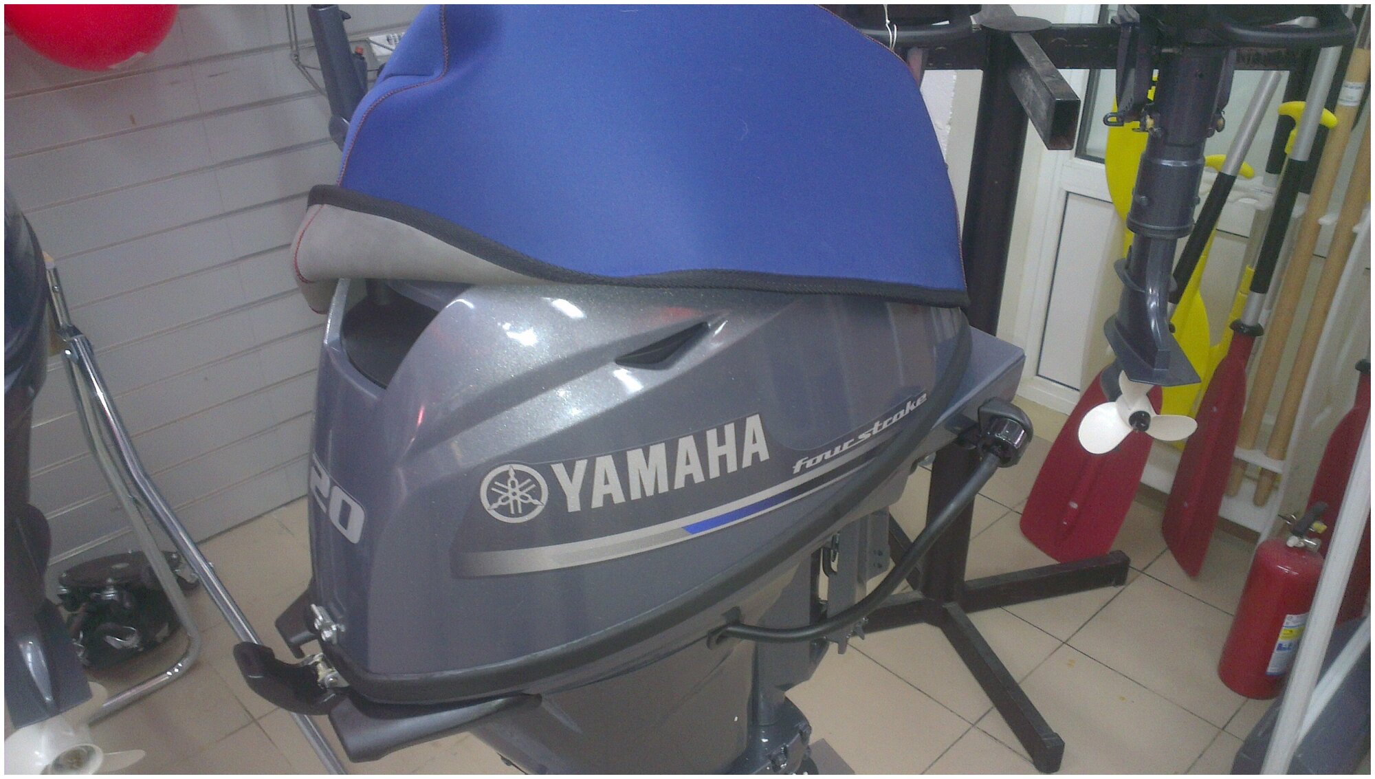 Неопреновый чехол - пыльник колпака (капота) лодочного мотора Yamaha F 15 -20