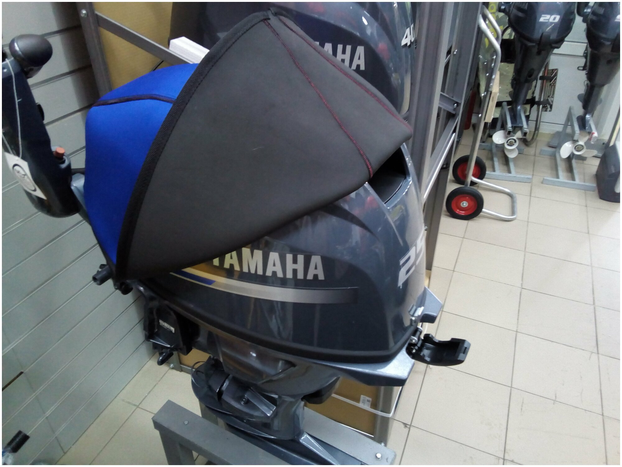 Неопреновый чехол колпака (капота) лодочного мотора Yamaha F 25 -30