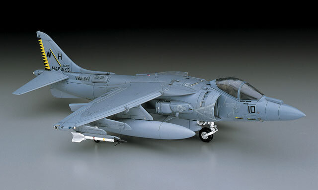 Спирали Внутриматочные Сборная модель штурмовика ВМС США AV-8B Harrier II Plus (1/72) 00454 Hasegawa D24