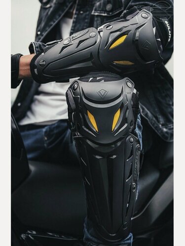 Изображение товара Налокотники и наколенники, Защита мотоцикла, Черный, со светоотражающим рисунком, Шарнирное защитное снаряжение.