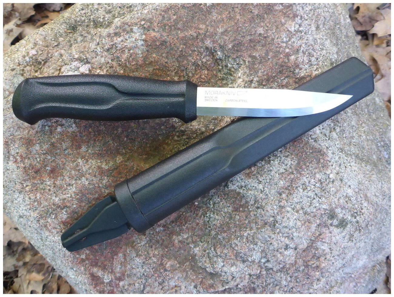 Нож фиксированный MORAKNIV 510 черный