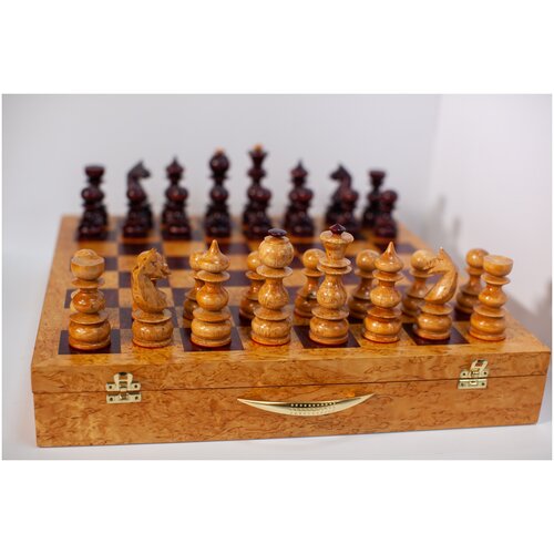 Шахматы: Шахматный набор 