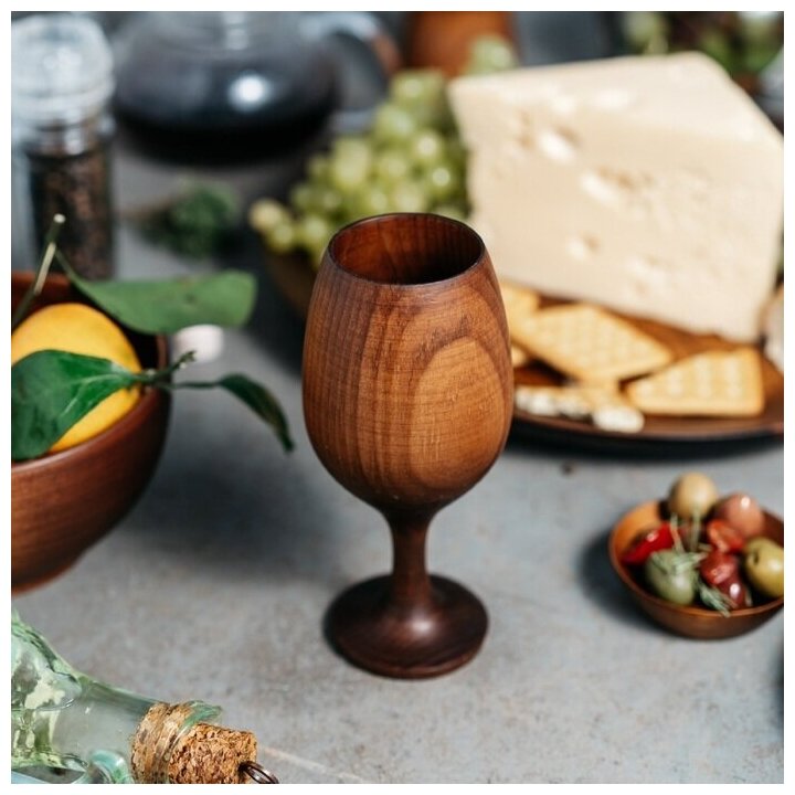 Бокал для вина из натурального кедра Mаgistrо, 16,5*7 см, цвет шоколадный