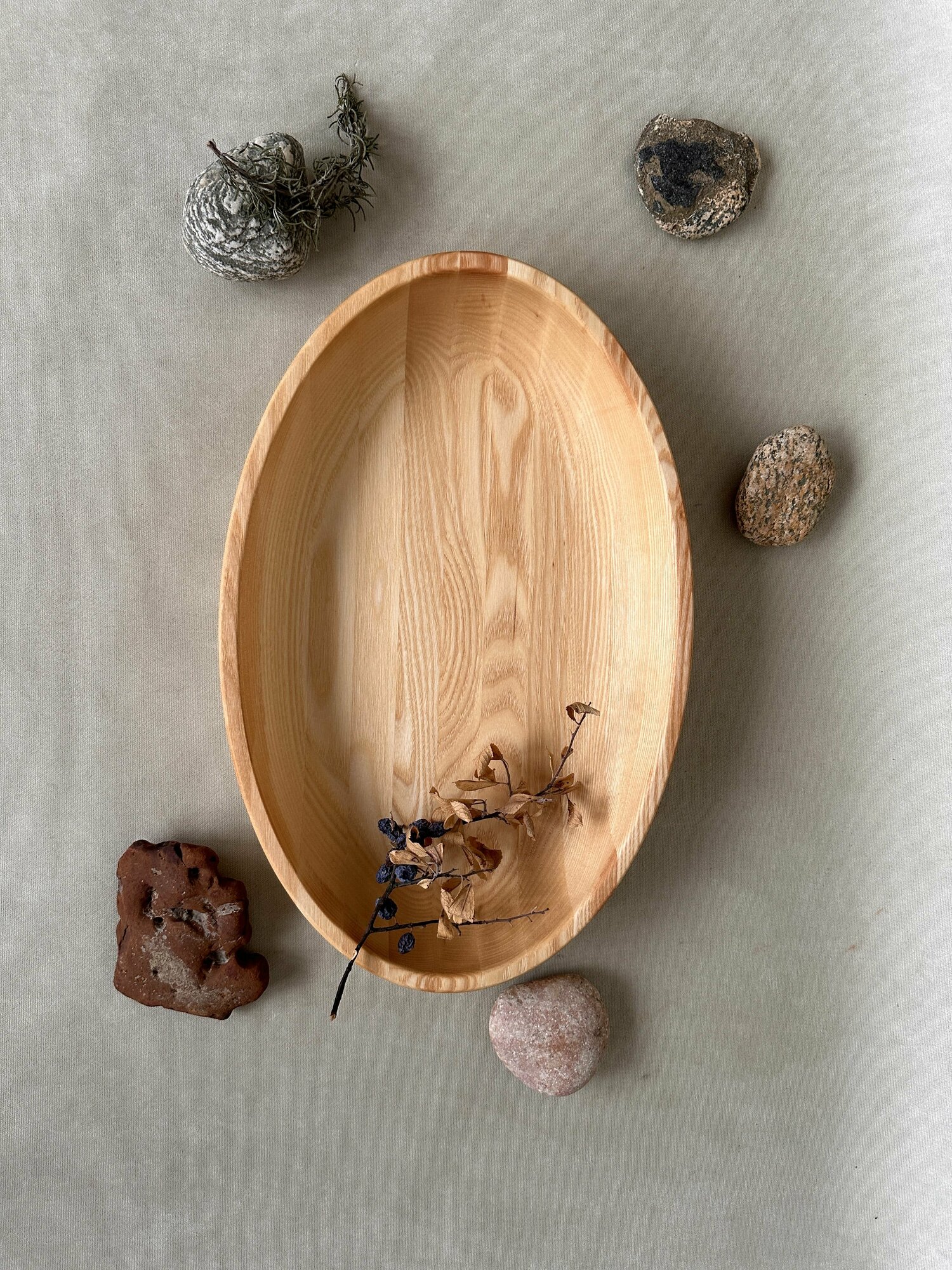 Блюдо овальное малое ясень 42,5*27,7*5,7 (см)