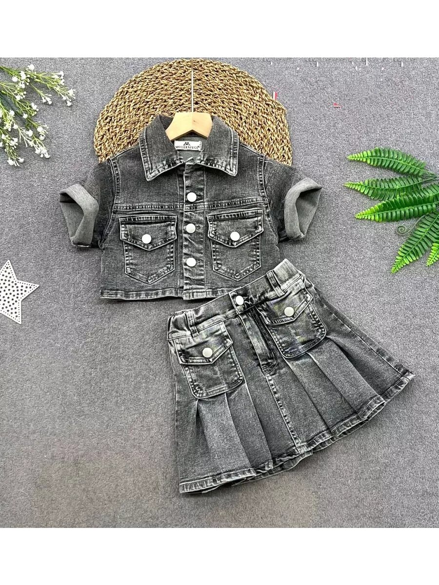 Джинсовый Костюм с юбкой...