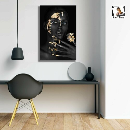 Золотой декор на пальцах