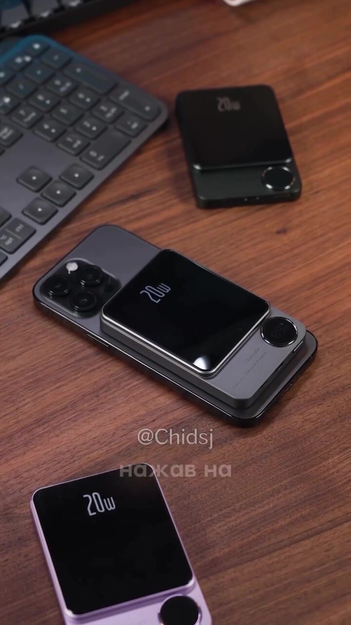 Повербанк MagSafe для iPhone 10000 mAh 20 Ватт, внешний аккумулятор, power bank на айфон, беспроводная зарядка на айфон / черный — фото 1