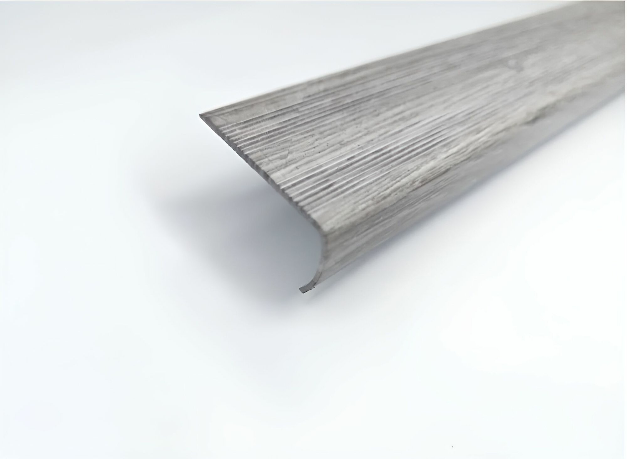 Порог угловой 20x40 мм алюминиевый цвет Дуб Серый 90 см