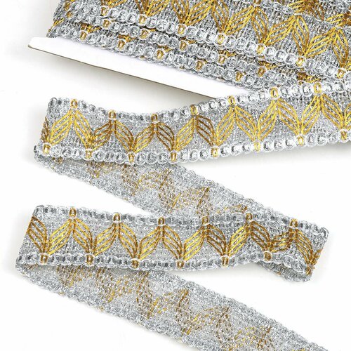 Тесьма отделочная металлизированная шир40 мм цв серебро 137 метров 1249₽