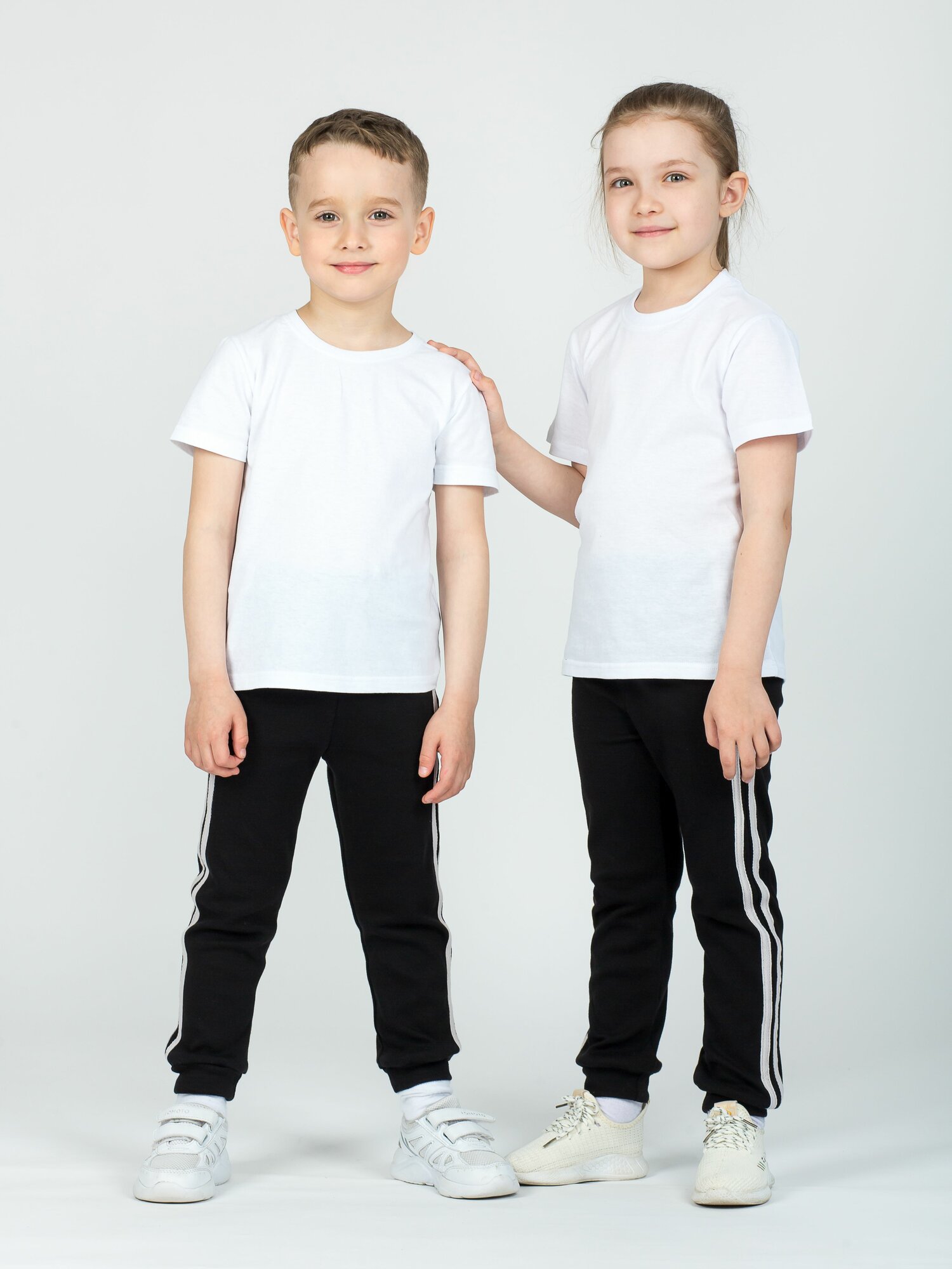 Брюки спортивные