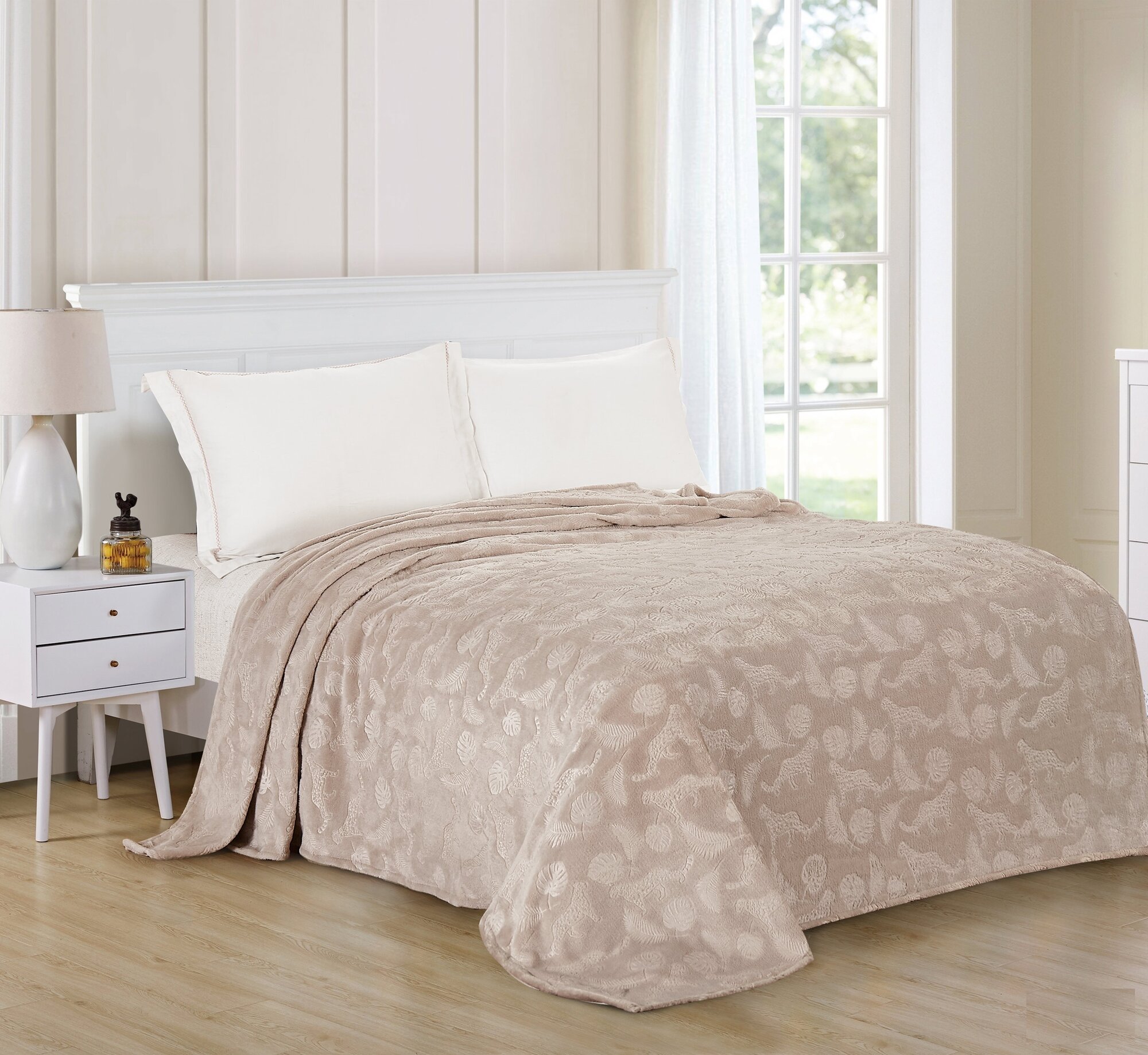 Плед жаккардовый / Плед / плед 220х200 см / покрывало / плед на диван и кровать