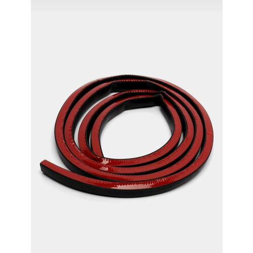 Уплотнитель капота Carius на Лада Веста, Ларгус ФЛ, Рено Аркана универсальный 3 м