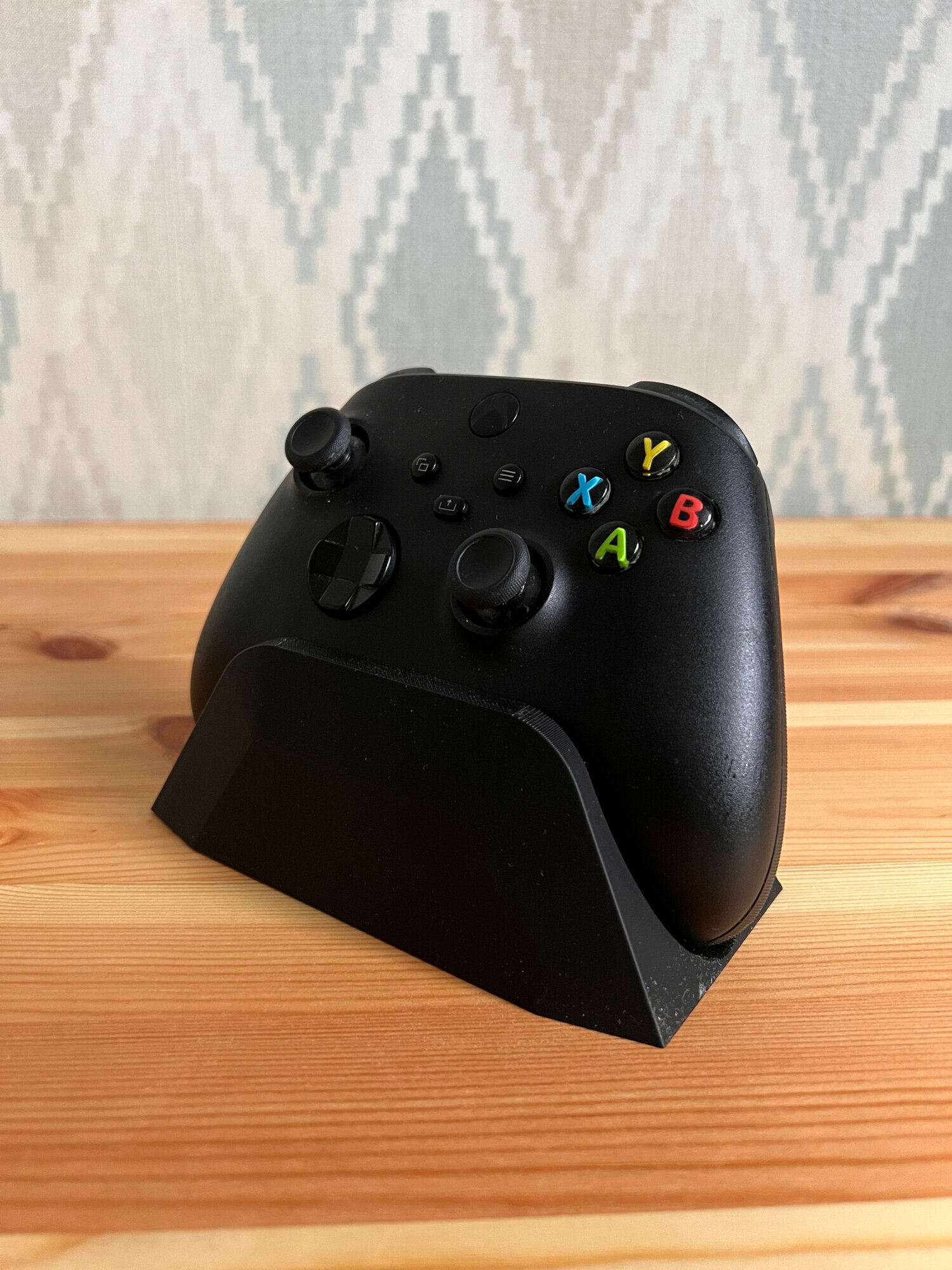 Подставка для геймпада, для Xbox Series X, S, One, X, чёрная матовая, пластик — фото 1