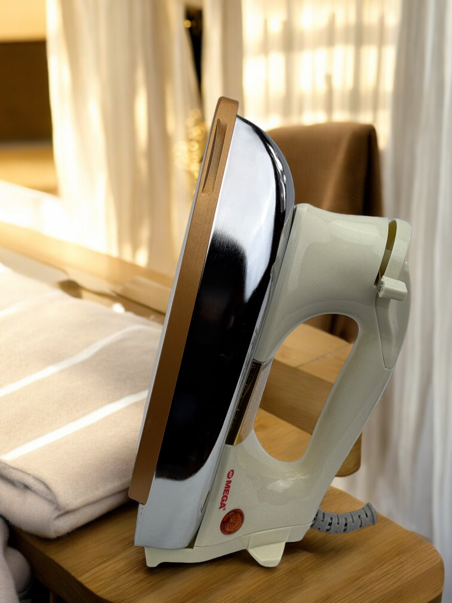 Утюг для глажки MEGA 1200W — фото 1