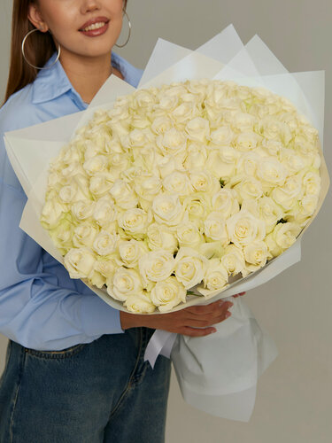 Изображение товара Букет из свежих цветов 101 белая Роза (Белые импортные розы с крупным бутоном премиум)