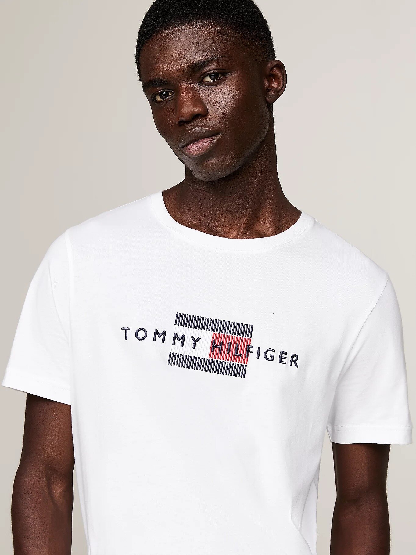 Футболка TOMMY HILFIGER, размер XL, белый — фото 1