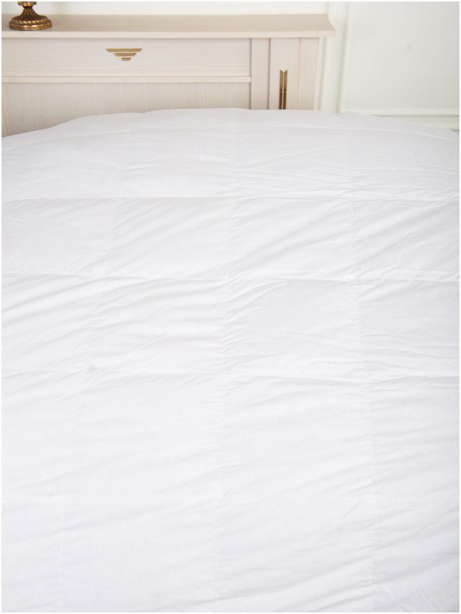 Одеяло пуховое Диана размер евро 2 спальное 200х200 см всесезонное, мягкое, пух гусь, теплое, легкое, для взрослого, текстиль для дома для уюта - фотография № 6