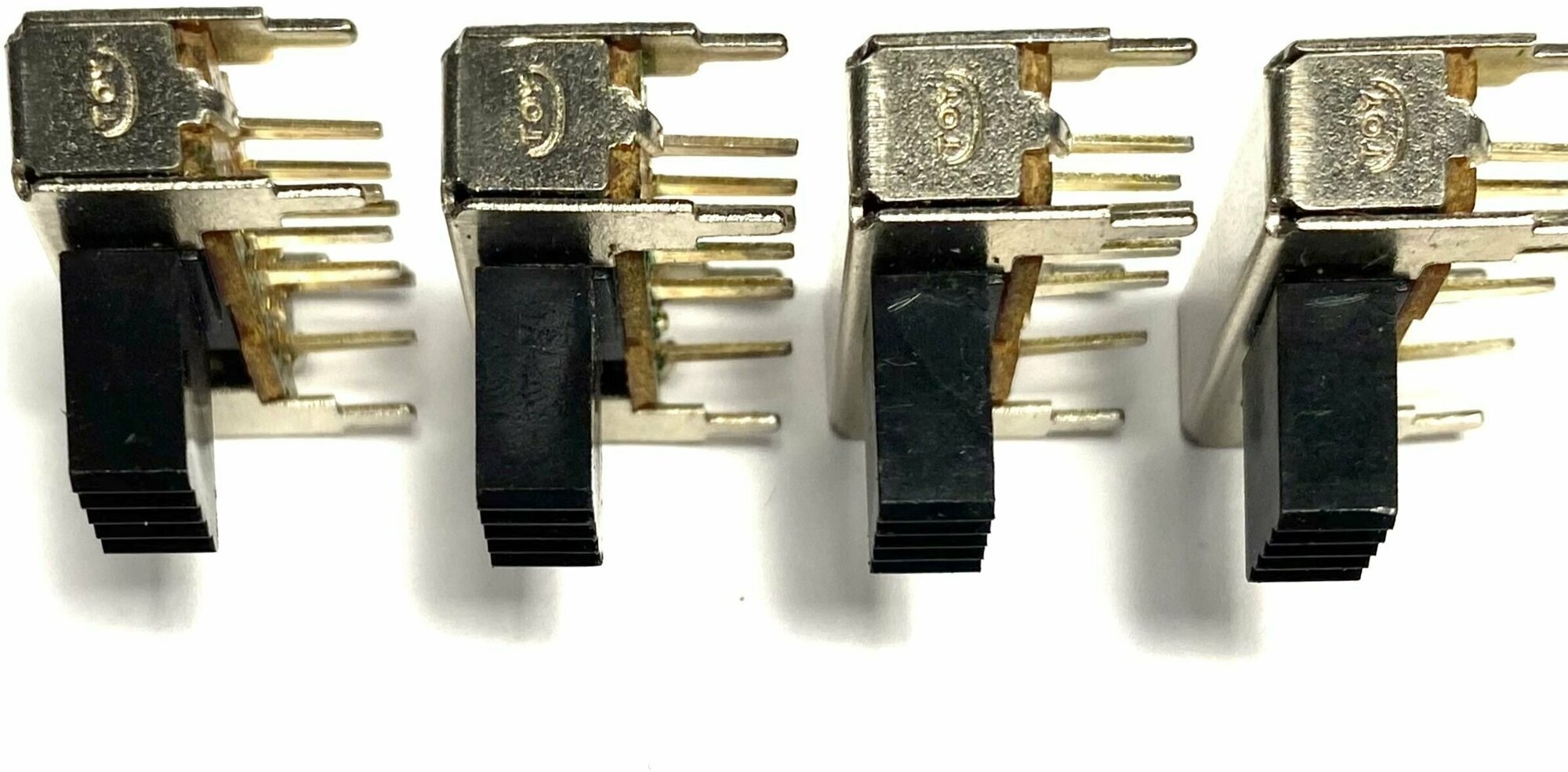 4 шт. Переключатель движковый миниатюрный SK-23D04-G9 (2P3T)