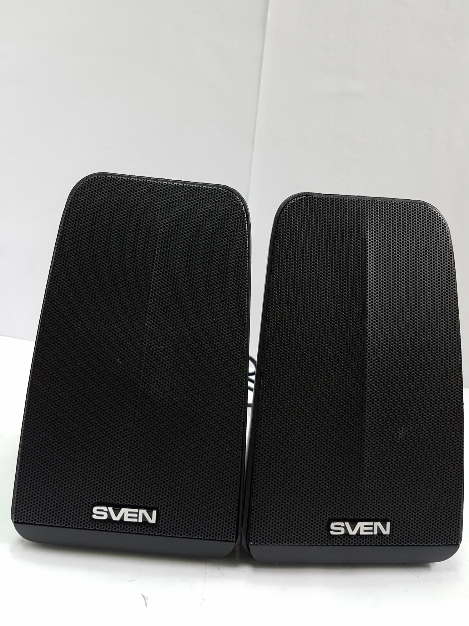 Колонки SVEN 380 Black (2x3W, питание от USB)