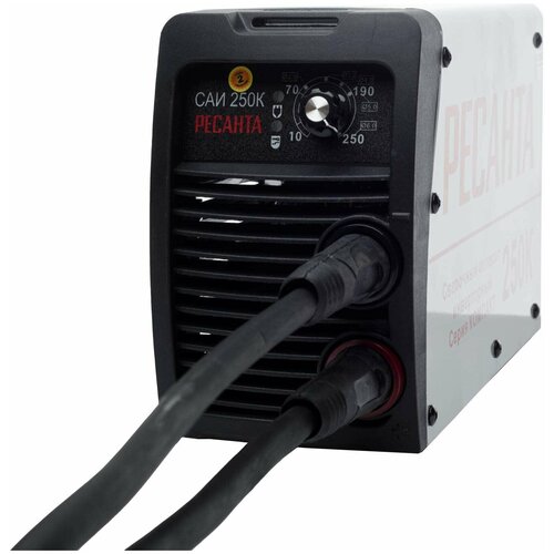 Сварочный аппарат Ресанта САИ250К компакт 250 ампер комплект кабелей угольник В подарок 898500₽
