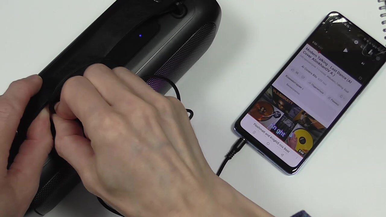 Аудио кабель AUX, mini Jack 3,5 мм, 1 м, черный, тканевая оплетка — фото 1