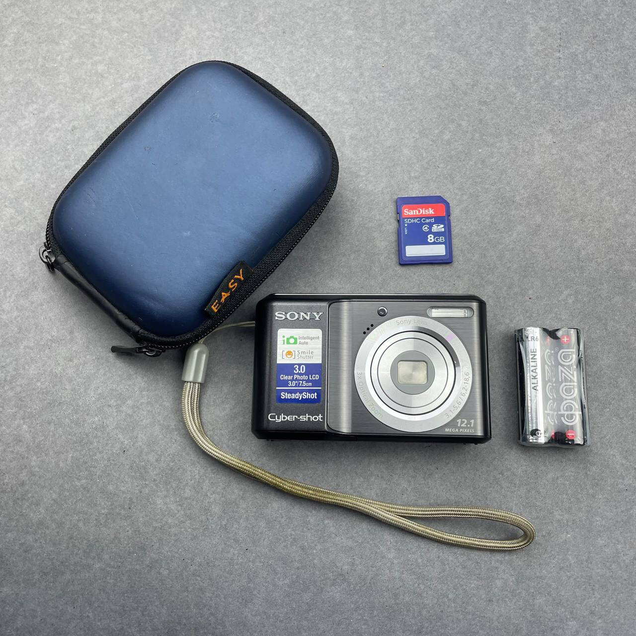 Цифровой компактный фотоаппарат Sony Cyber-shot DSC-S2100 12МП, черный
