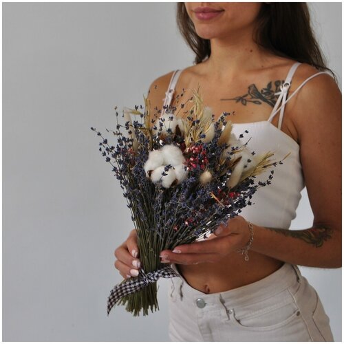 Букет из лаванды с хлопком