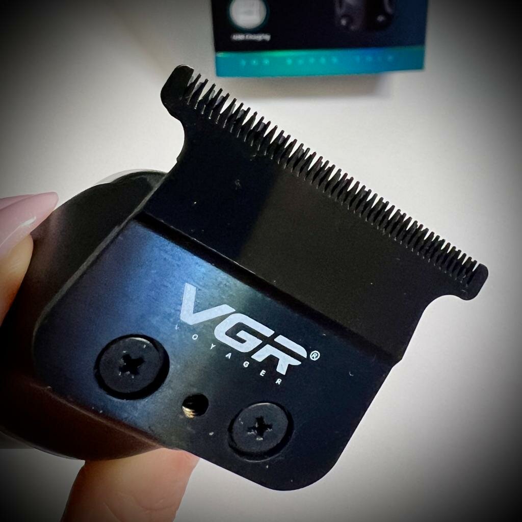 Новинка VGR V-972 - Триммер для стрижки волос, бороды и усов, острые ножи, - фотография № 6
