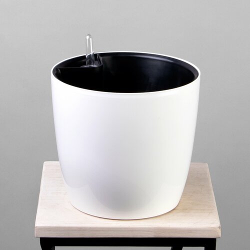 Цв. горшок с автополивом комфорт Бочонок (ПИ-38-9ТХ 5,5 л, D-21, H-18, белый)