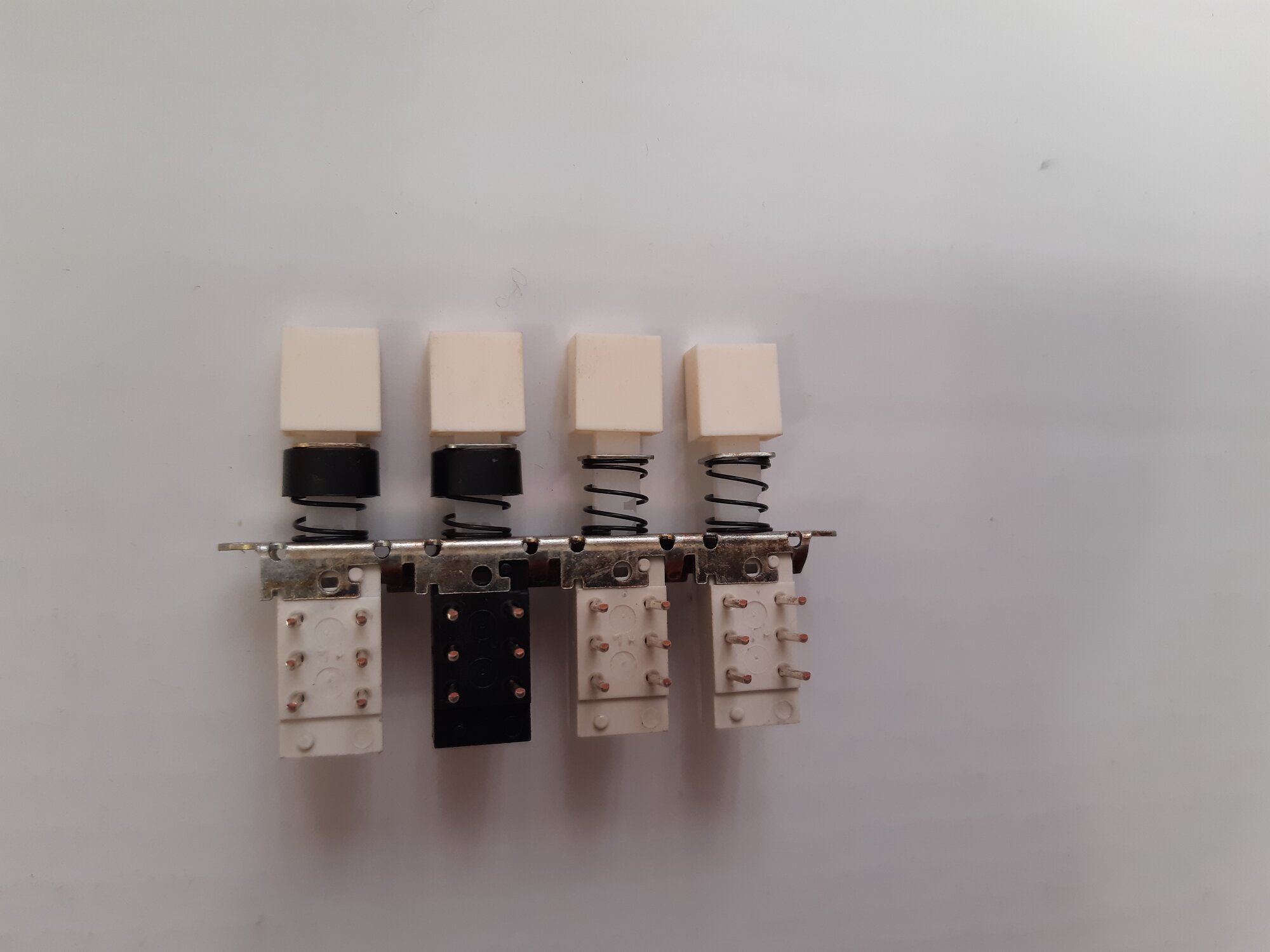 Переключатель П2К -4, (комплект 2 штуки)