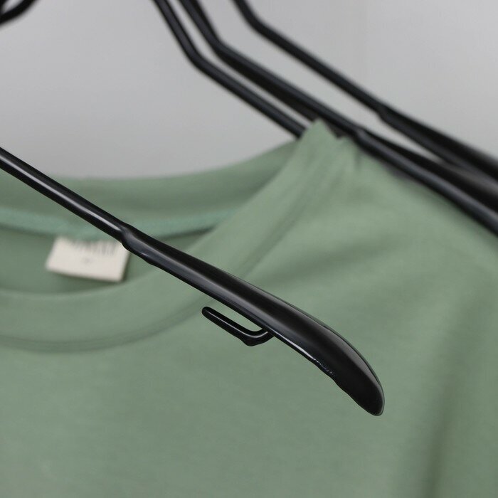 Доляна Плечики - вешалки для одежды антискользящие Доляна, 39×20,5 см, 5 шт, цвет чёрный